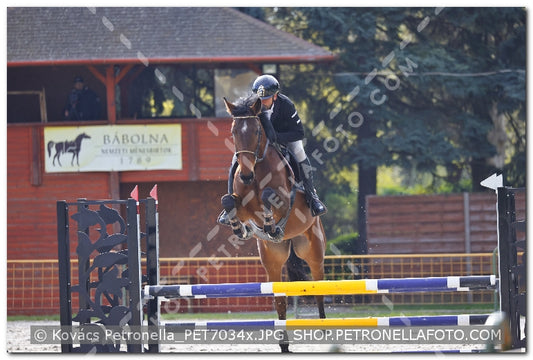 A kép az eredeti csökkentett reprezentációja