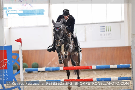A kép az eredeti csökkentett reprezentációja