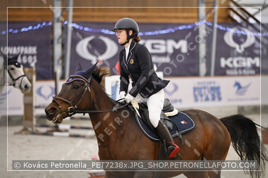 A kép az eredeti csökkentett reprezentációja