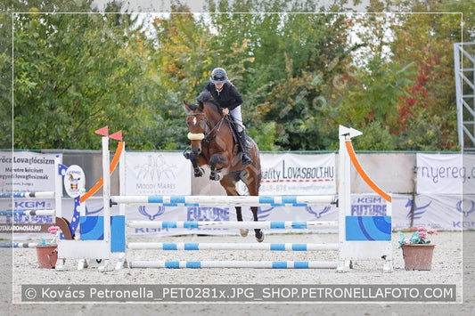 A kép az eredeti csökkentett reprezentációja
