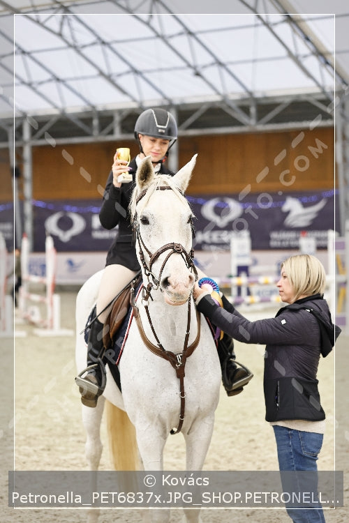 A kép az eredeti csökkentett reprezentációja
