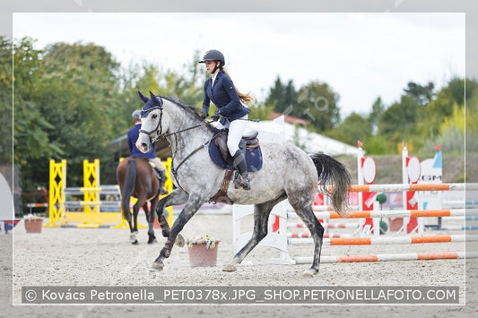 A kép az eredeti csökkentett reprezentációja