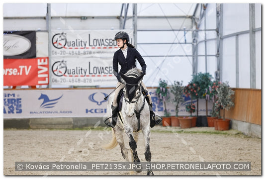 A kép az eredeti csökkentett reprezentációja