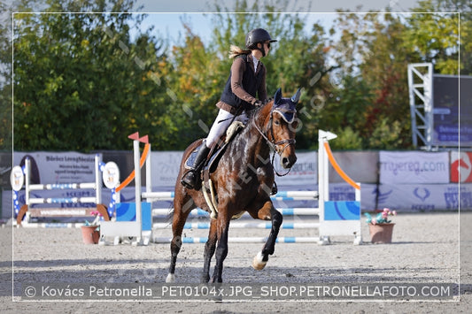 A kép az eredeti csökkentett reprezentációja