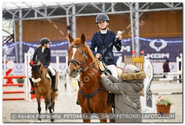 A kép az eredeti csökkentett reprezentációja