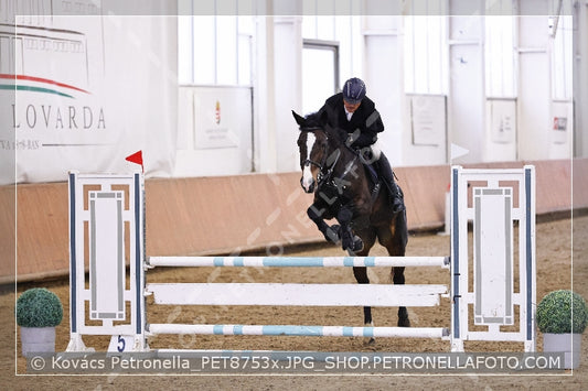 A kép az eredeti csökkentett reprezentációja