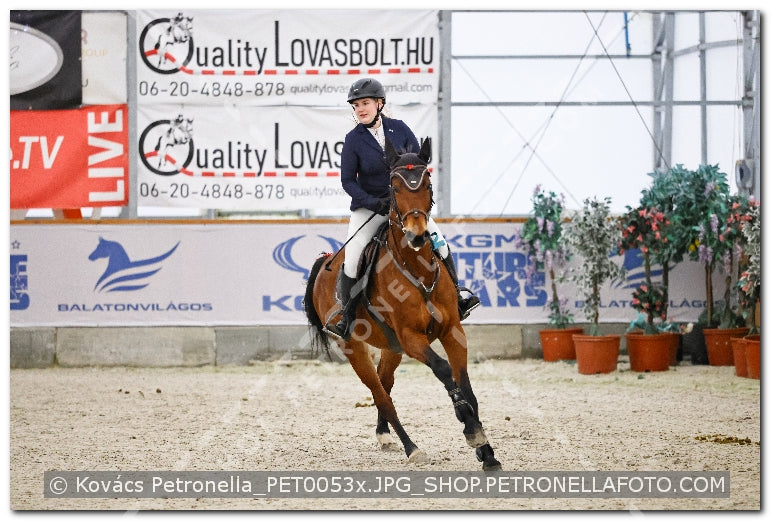 A kép az eredeti csökkentett reprezentációja