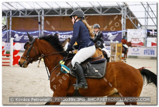 A kép az eredeti csökkentett reprezentációja