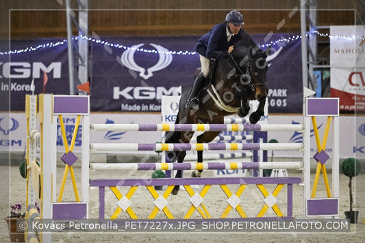 A kép az eredeti csökkentett reprezentációja