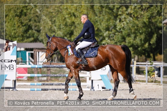 A kép az eredeti csökkentett reprezentációja