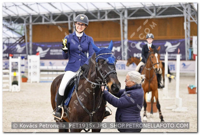 A kép az eredeti csökkentett reprezentációja