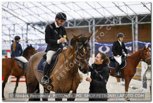A kép az eredeti csökkentett reprezentációja