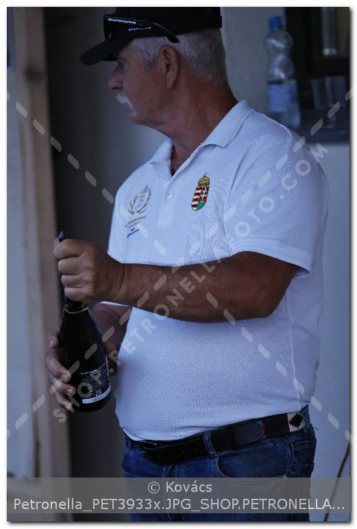 A kép az eredeti csökkentett reprezentációja