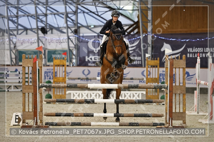 A kép az eredeti csökkentett reprezentációja