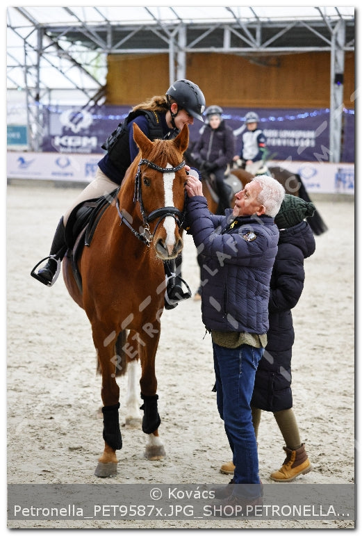 A kép az eredeti csökkentett reprezentációja