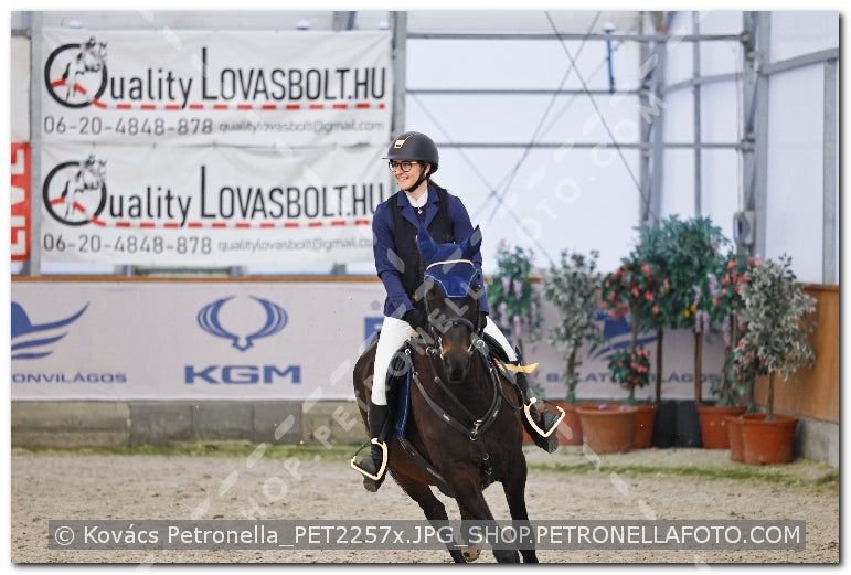 A kép az eredeti csökkentett reprezentációja