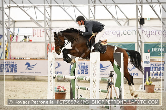 A kép az eredeti csökkentett reprezentációja
