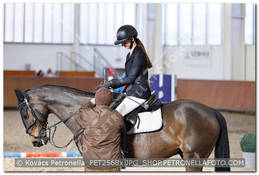 A kép az eredeti csökkentett reprezentációja