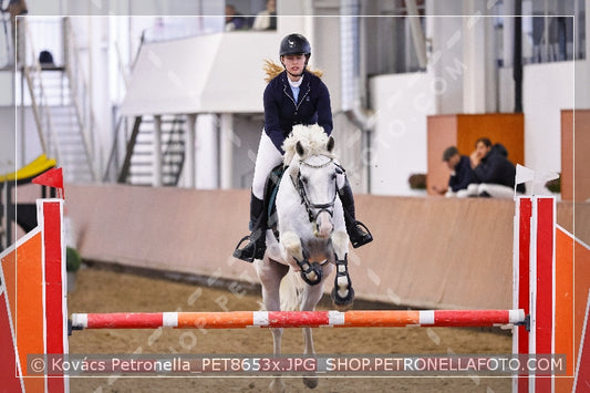 A kép az eredeti csökkentett reprezentációja
