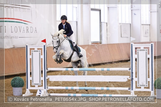 A kép az eredeti csökkentett reprezentációja