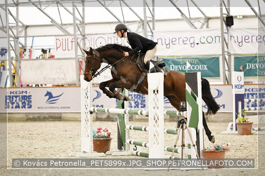 A kép az eredeti csökkentett reprezentációja