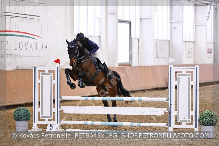 A kép az eredeti csökkentett reprezentációja