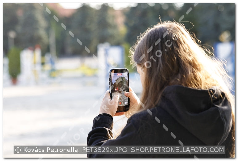 A kép az eredeti csökkentett reprezentációja