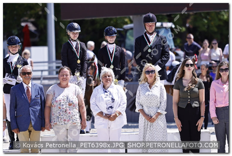 A kép az eredeti csökkentett reprezentációja