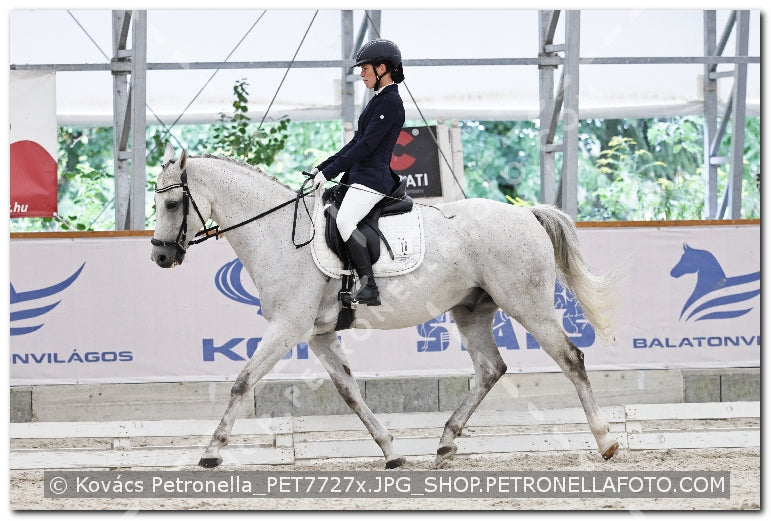 A kép az eredeti csökkentett reprezentációja