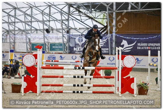 A kép az eredeti csökkentett reprezentációja