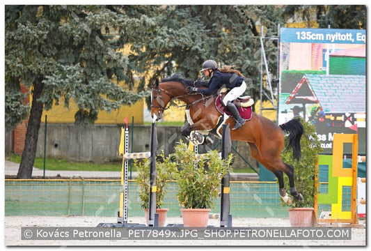 A kép az eredeti csökkentett reprezentációja