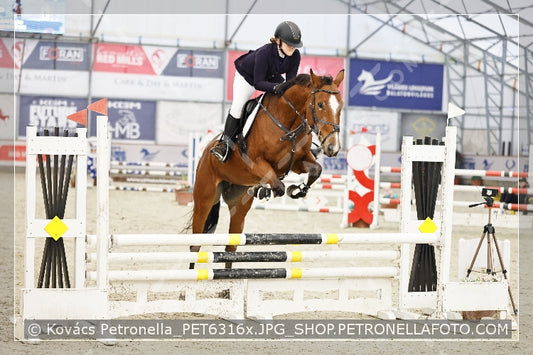 A kép az eredeti csökkentett reprezentációja