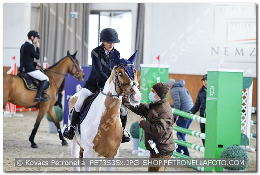 A kép az eredeti csökkentett reprezentációja