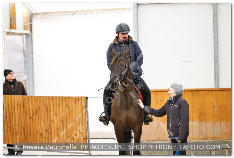 A kép az eredeti csökkentett reprezentációja