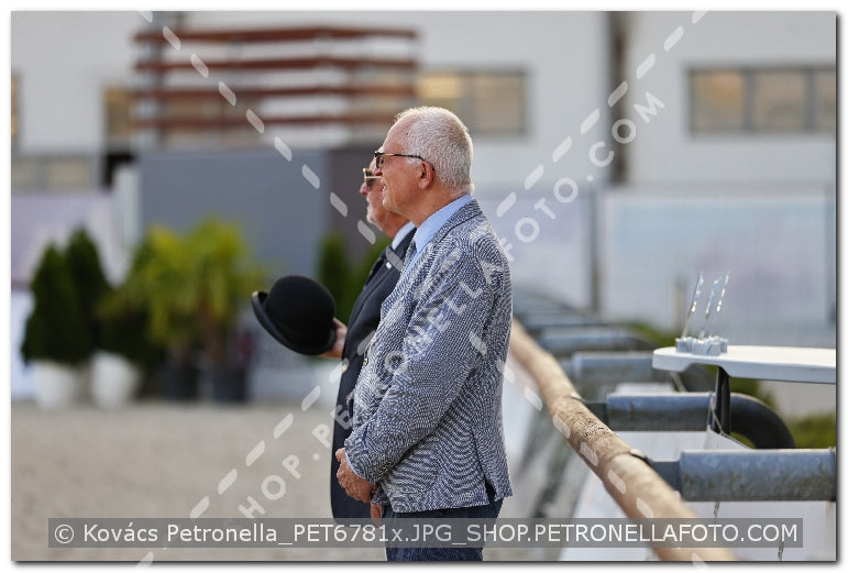 A kép az eredeti csökkentett reprezentációja