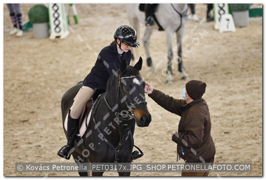 A kép az eredeti csökkentett reprezentációja