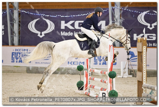 A kép az eredeti csökkentett reprezentációja