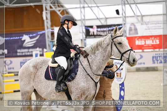A kép az eredeti csökkentett reprezentációja