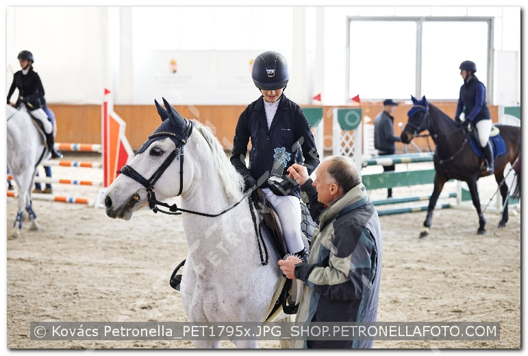 A kép az eredeti csökkentett reprezentációja