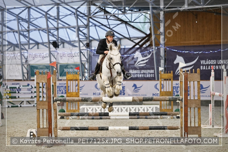 A kép az eredeti csökkentett reprezentációja