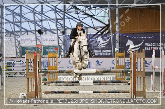 A kép az eredeti csökkentett reprezentációja