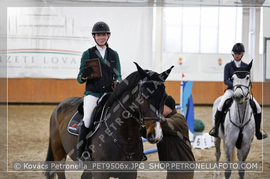 A kép az eredeti csökkentett reprezentációja