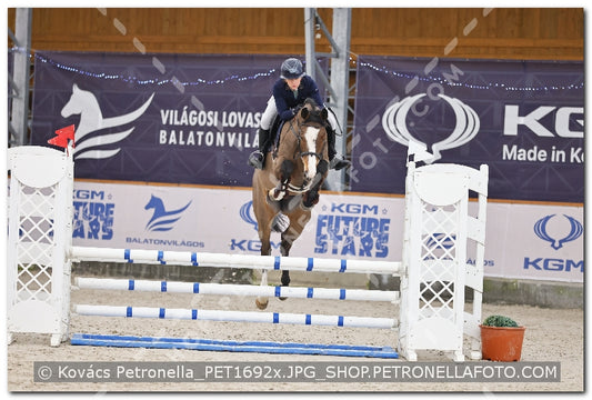 A kép az eredeti csökkentett reprezentációja