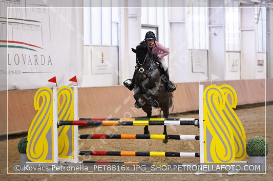 A kép az eredeti csökkentett reprezentációja