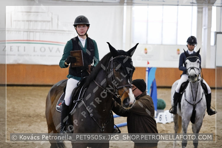 A kép az eredeti csökkentett reprezentációja