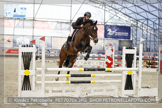 A kép az eredeti csökkentett reprezentációja