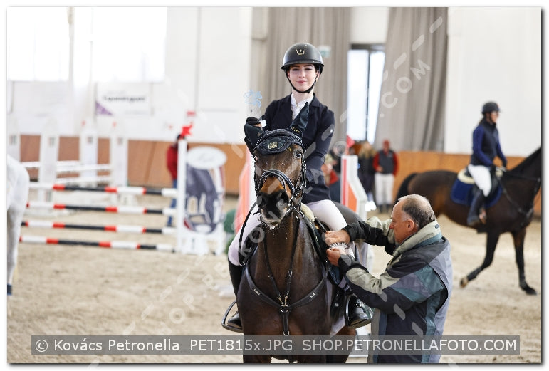 A kép az eredeti csökkentett reprezentációja