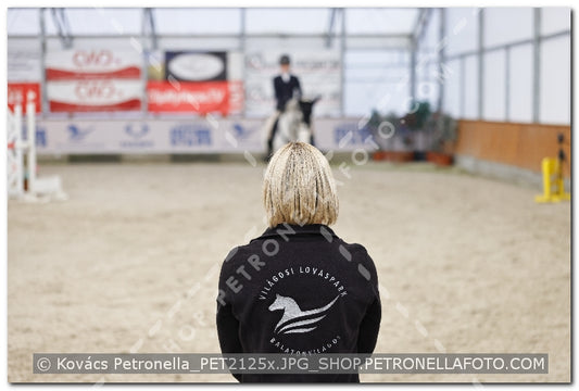 A kép az eredeti csökkentett reprezentációja