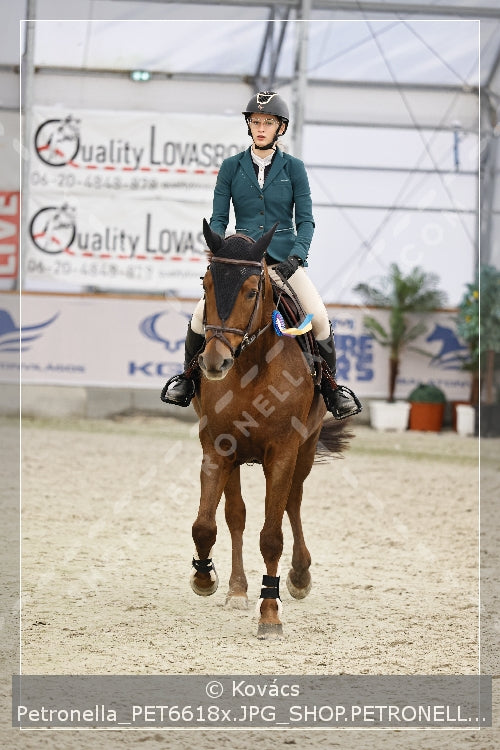 A kép az eredeti csökkentett reprezentációja