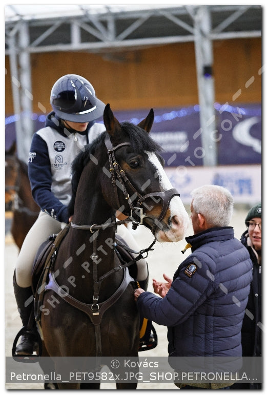 A kép az eredeti csökkentett reprezentációja